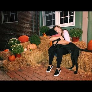 Meet your Posher, Abigail